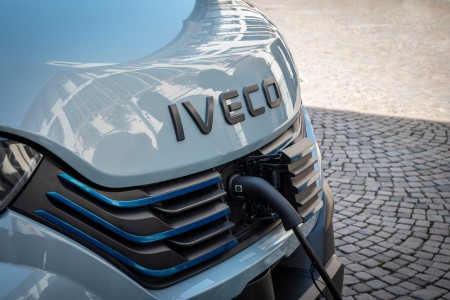 Ladevorgang des IVECA eDaily 
